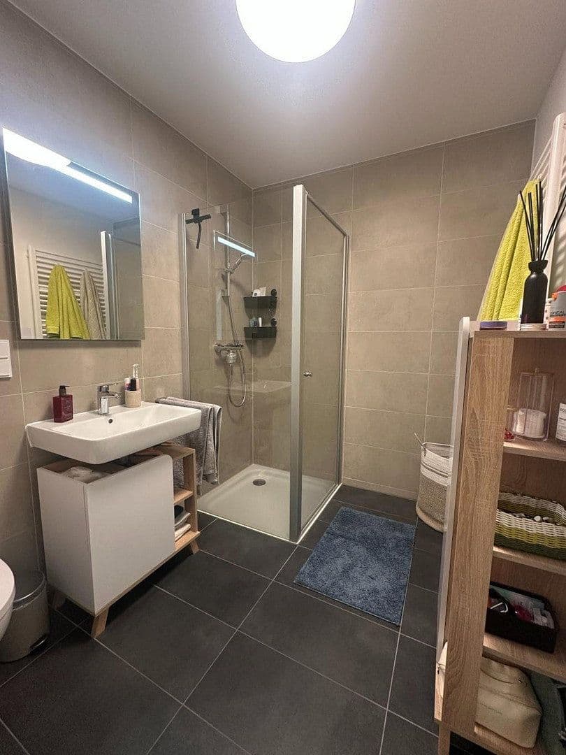 Pronájem bytu 2+1 70 m², Frankfurt am Main, Hessen Pronájem bytu 2+1 70 m², Frankfurt am Main, Hessen