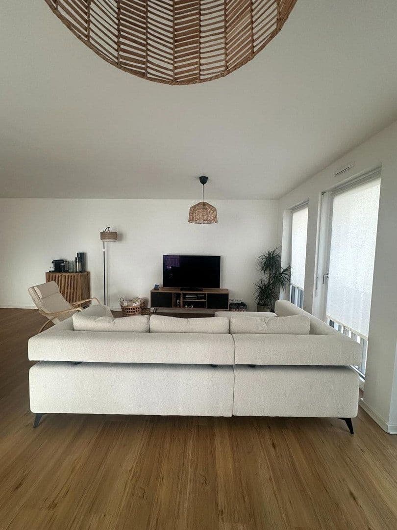 Pronájem bytu 2+1 70 m², Frankfurt am Main, Hessen Pronájem bytu 2+1 70 m², Frankfurt am Main, Hessen