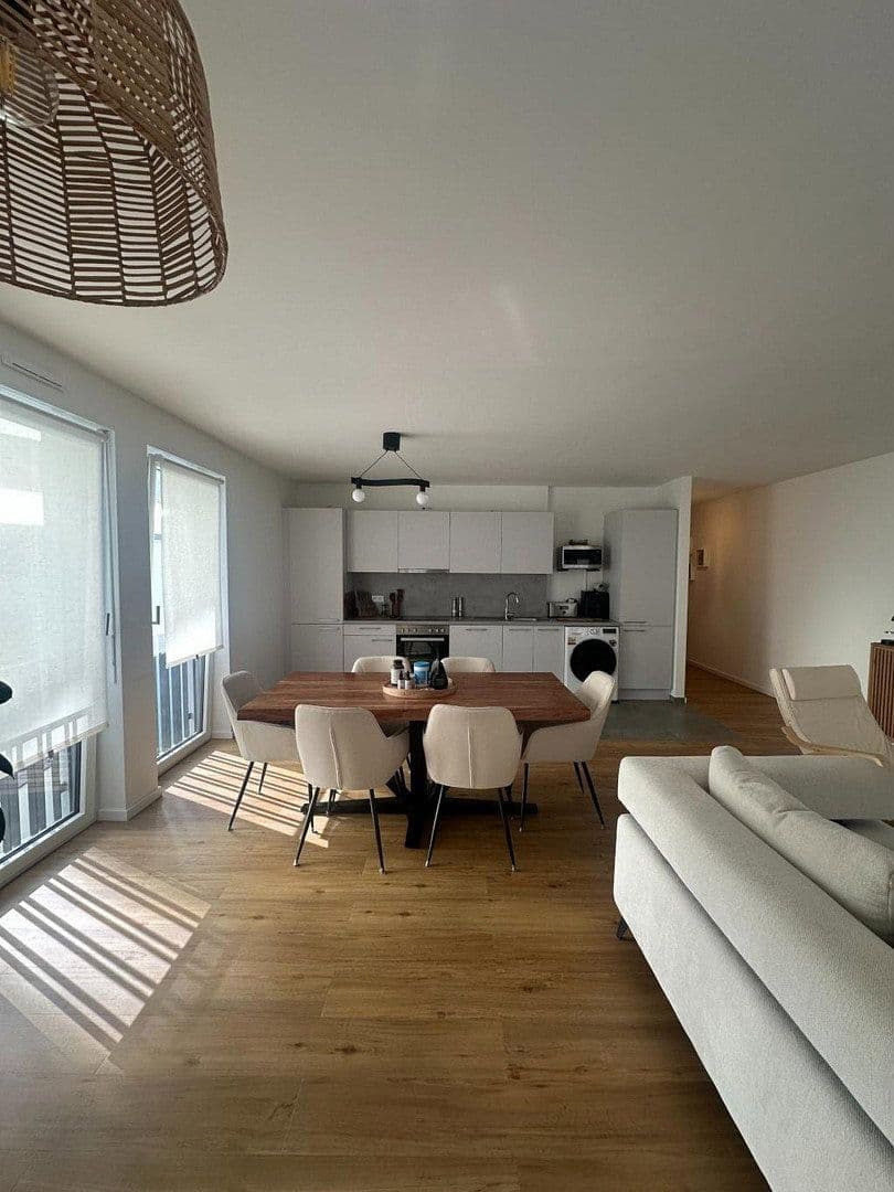 Pronájem bytu 2+1 70 m², Frankfurt am Main, Hessen Pronájem bytu 2+1 70 m², Frankfurt am Main, Hessen