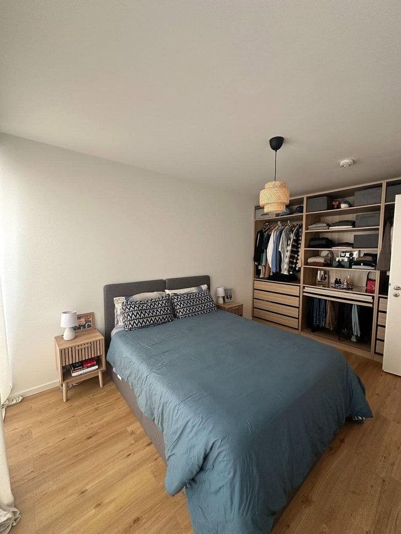 Pronájem bytu 2+1 70 m², Frankfurt am Main, Hessen Pronájem bytu 2+1 70 m², Frankfurt am Main, Hessen