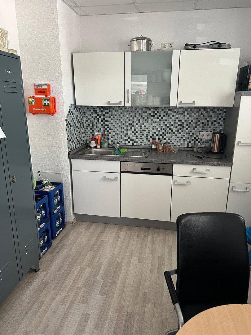 Prodej nebytového prostoru 3.166 m², Detmold, Severní Porýní-Vestfálsko Prodej nebytového prostoru 3.166 m², Detmold, Severní Porýní-Vestfálsko
