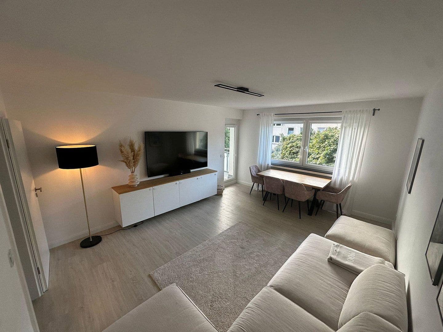 Prodej bytu 4+1 85 m², Wülferoder straße 18, Hannover, Dolní Sasko Prodej bytu 4+1 85 m², Wülferoder straße 18, Hannover, Dolní Sasko
