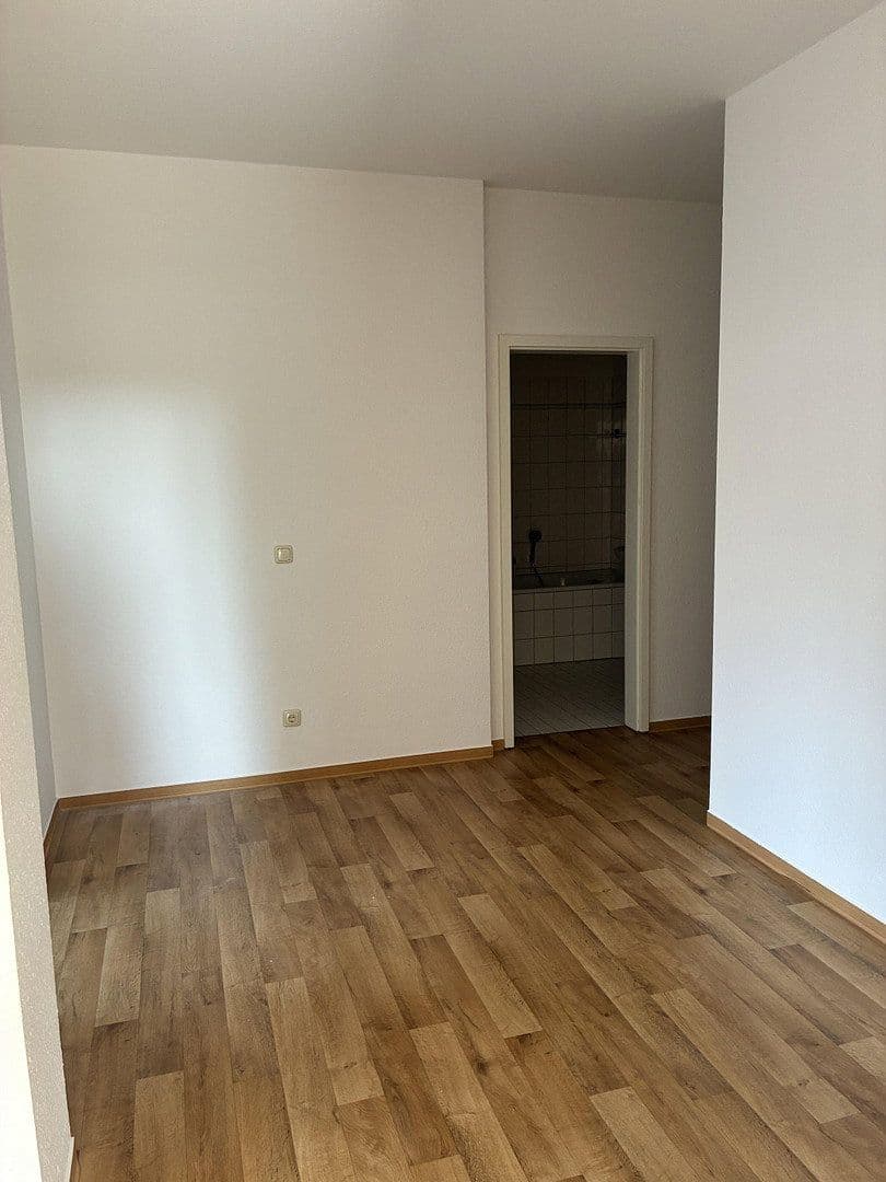 Pronájem bytu 3+1 76 m², Klenower Str. 57, Ludwigslust, Mecklenburg-Vorpommern Pronájem bytu 3+1 76 m², Klenower Str. 57, Ludwigslust, Mecklenburg-Vorpommern