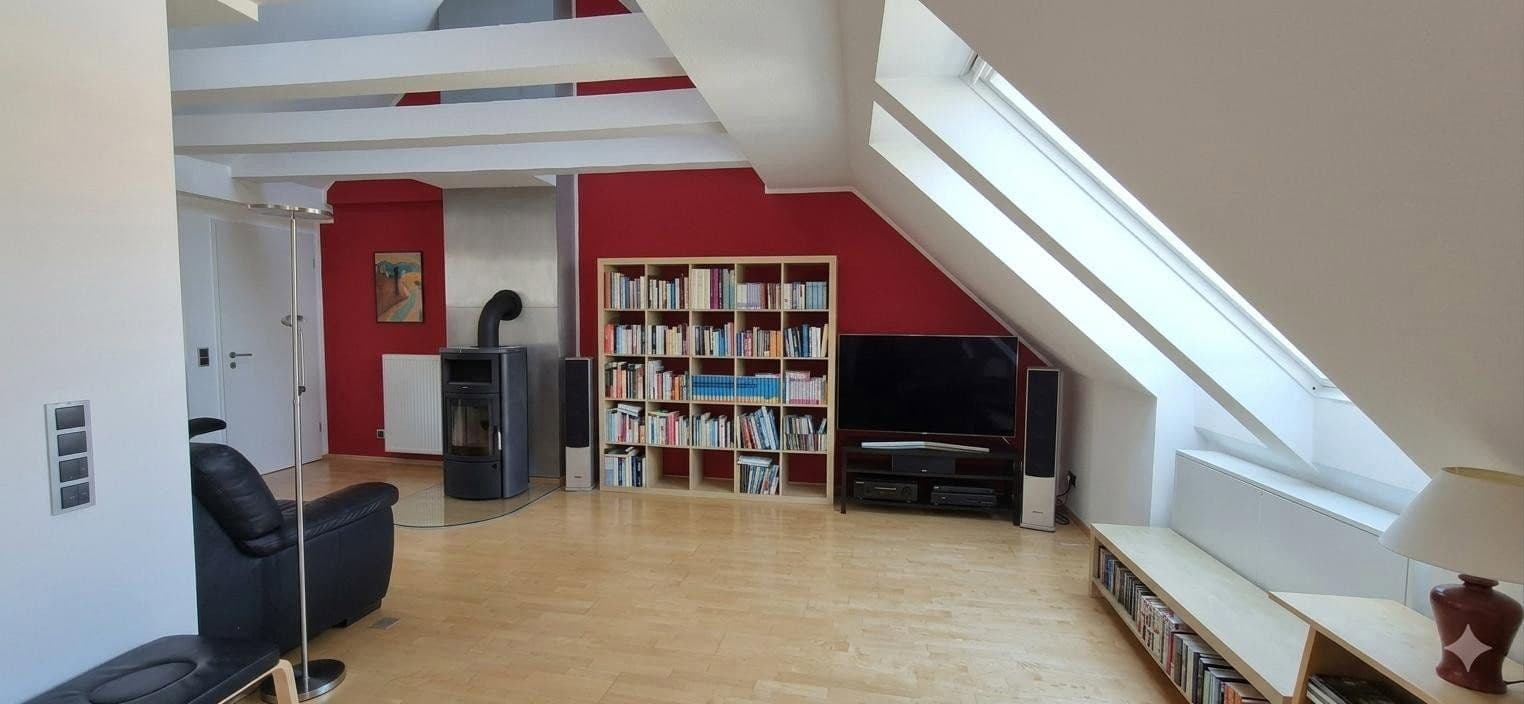 Prodej bytu 4+1 130 m², Hannover, Dolní Sasko Prodej bytu 4+1 130 m², Hannover, Dolní Sasko