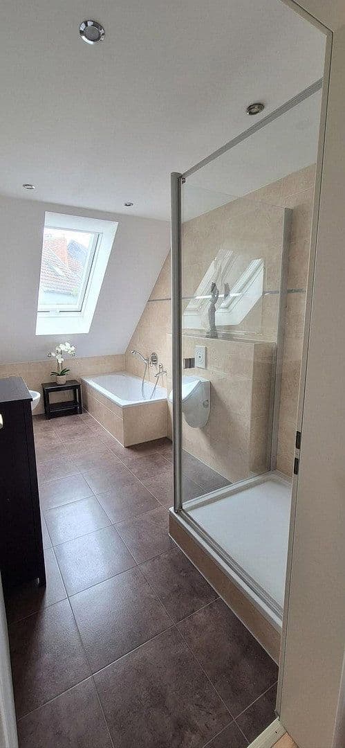 Prodej bytu 4+1 130 m², Hannover, Dolní Sasko Prodej bytu 4+1 130 m², Hannover, Dolní Sasko