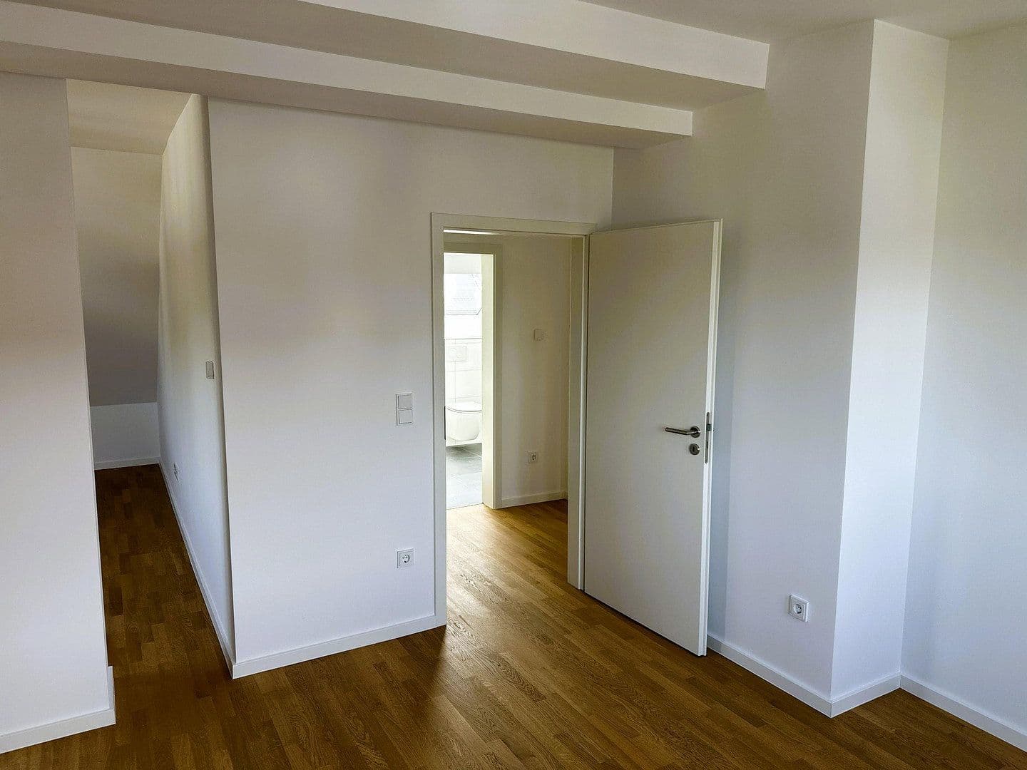 Prodej domu 308 m², pozemek 661 m², Essen, Severní Porýní-Vestfálsko Prodej domu 308 m², pozemek 661 m², Essen, Severní Porýní-Vestfálsko