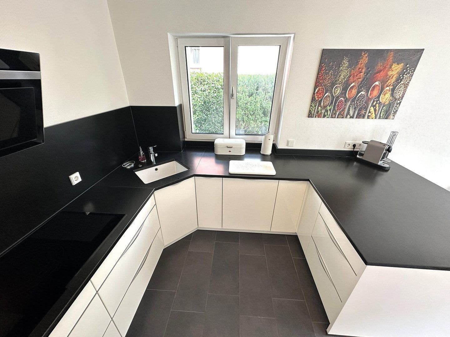 Prodej domu 308 m², pozemek 661 m², Essen, Severní Porýní-Vestfálsko Prodej domu 308 m², pozemek 661 m², Essen, Severní Porýní-Vestfálsko
