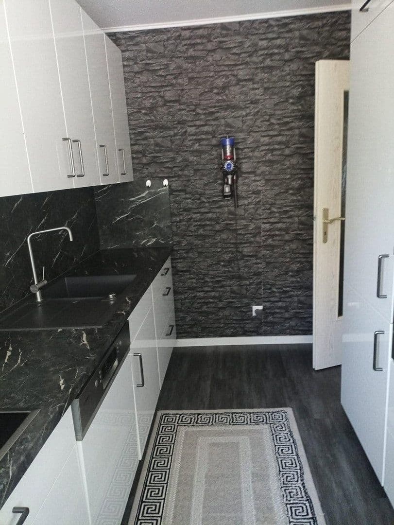 Prodej bytu 3+kk 87 m², Breslauer Straße 33, Esslingen am Neckar, Bádensko-Württembersko Prodej bytu 3+kk 87 m², Breslauer Straße 33, Esslingen am Neckar, Bádensko-Württembersko