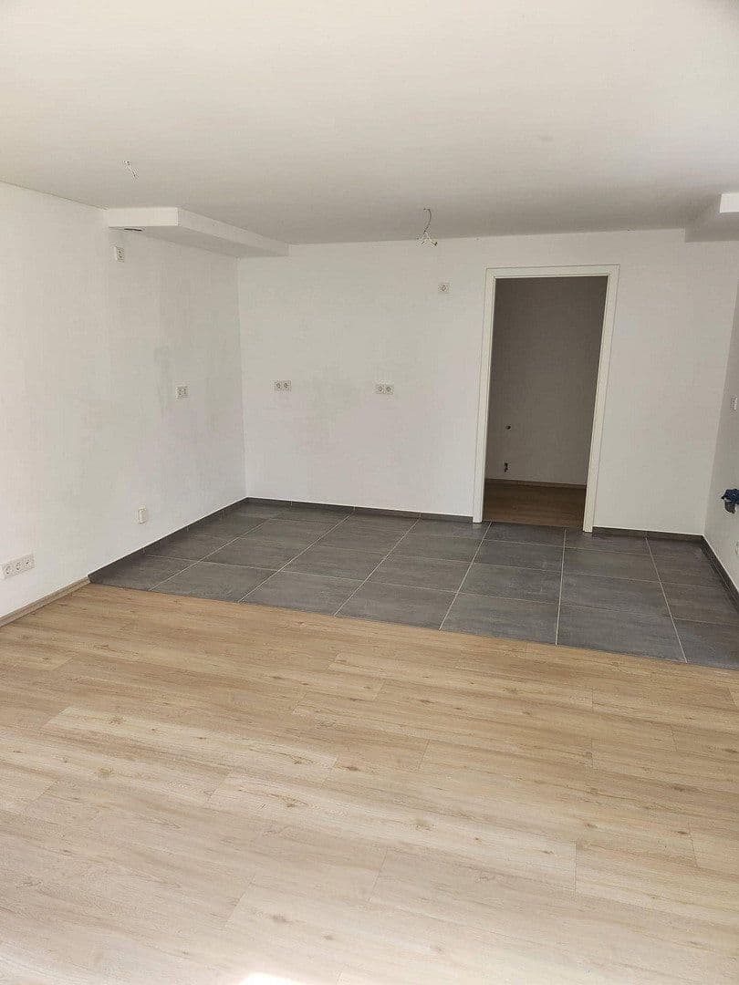 Pronájem bytu 3+1 97 m², Alte Handelsstraße 1, Attendorn, Severní Porýní-Vestfálsko Pronájem bytu 3+1 97 m², Alte Handelsstraße 1, Attendorn, Severní Porýní-Vestfálsko