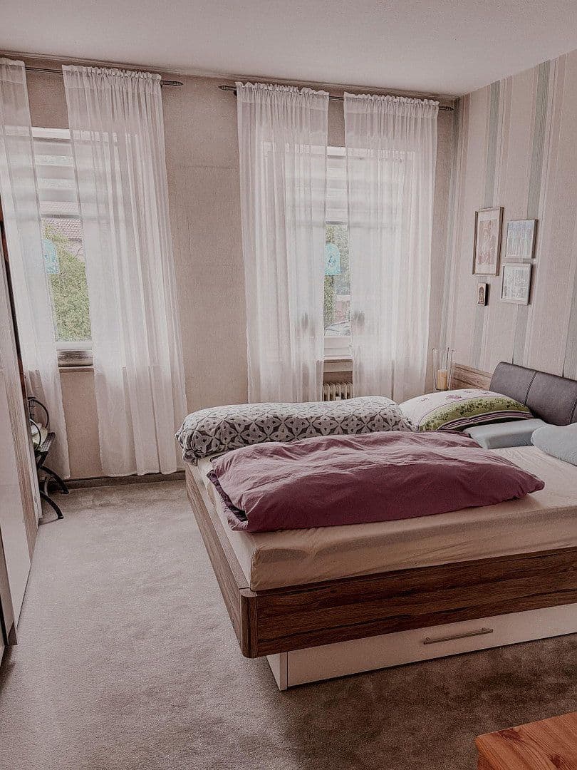 Pronájem bytu 2+1 60 m², Nürnberger Straße 11, Cadolzburg, Bavorsko Pronájem bytu 2+1 60 m², Nürnberger Straße 11, Cadolzburg, Bavorsko