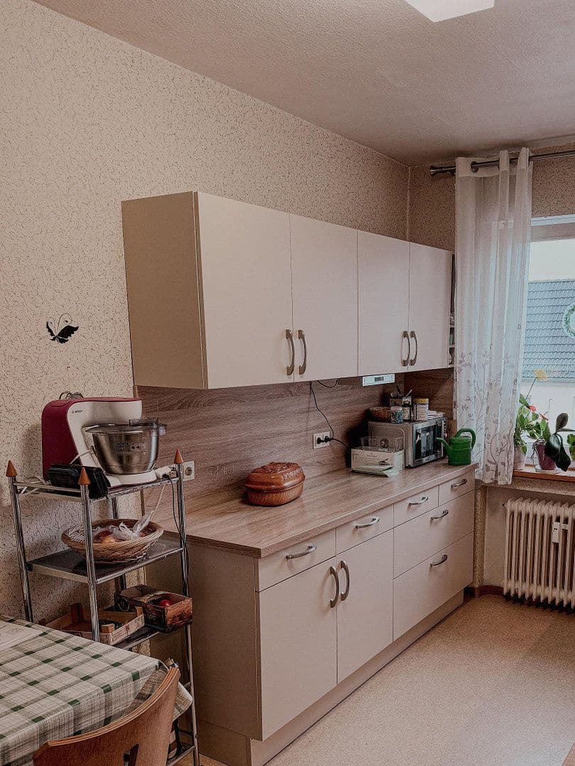 Pronájem bytu 2+1 60 m², Nürnberger Straße 11, Cadolzburg, Bavorsko Pronájem bytu 2+1 60 m², Nürnberger Straße 11, Cadolzburg, Bavorsko