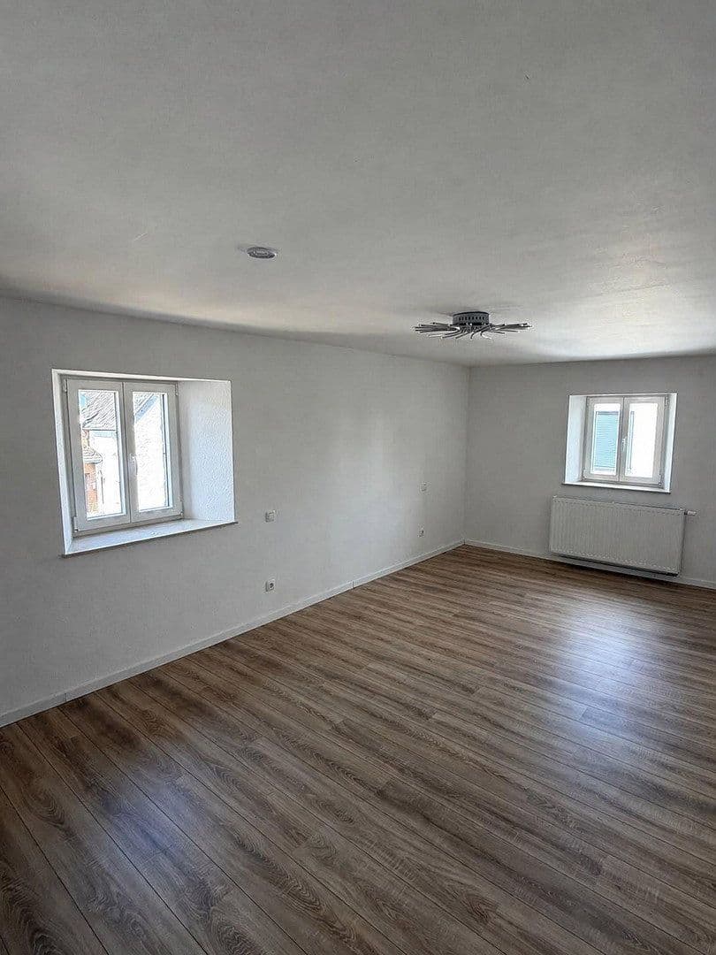 Prodej domu 136 m², pozemek 191 m², Cáchy, Severní Porýní-Vestfálsko Prodej domu 136 m², pozemek 191 m², Cáchy, Severní Porýní-Vestfálsko