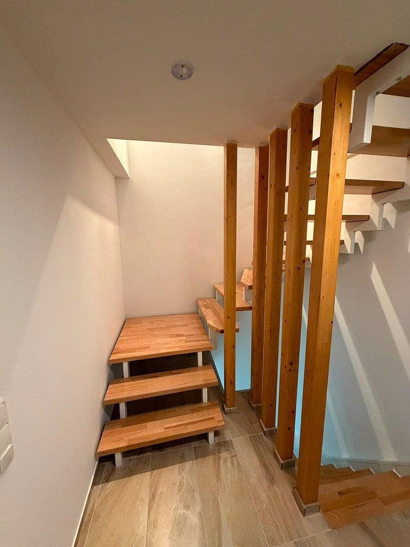 Prodej domu 136 m², pozemek 191 m², Cáchy, Severní Porýní-Vestfálsko Prodej domu 136 m², pozemek 191 m², Cáchy, Severní Porýní-Vestfálsko