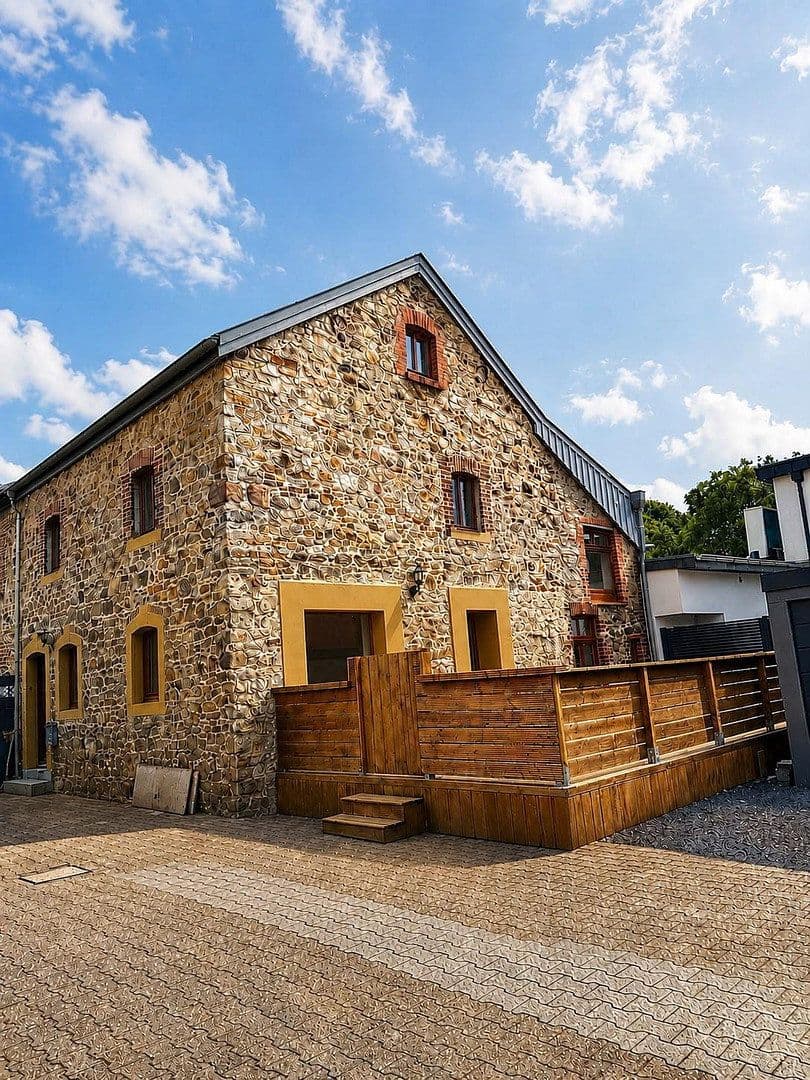 Prodej domu 136 m², pozemek 191 m², Cáchy, Severní Porýní-Vestfálsko Prodej domu 136 m², pozemek 191 m², Cáchy, Severní Porýní-Vestfálsko