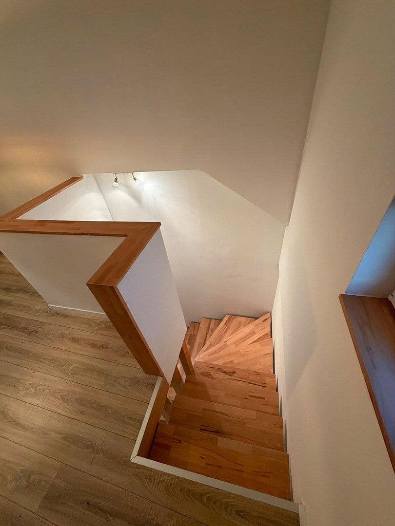 Prodej domu 136 m², pozemek 191 m², Cáchy, Severní Porýní-Vestfálsko Prodej domu 136 m², pozemek 191 m², Cáchy, Severní Porýní-Vestfálsko