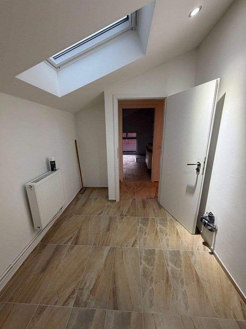 Prodej domu 136 m², pozemek 191 m², Cáchy, Severní Porýní-Vestfálsko Prodej domu 136 m², pozemek 191 m², Cáchy, Severní Porýní-Vestfálsko
