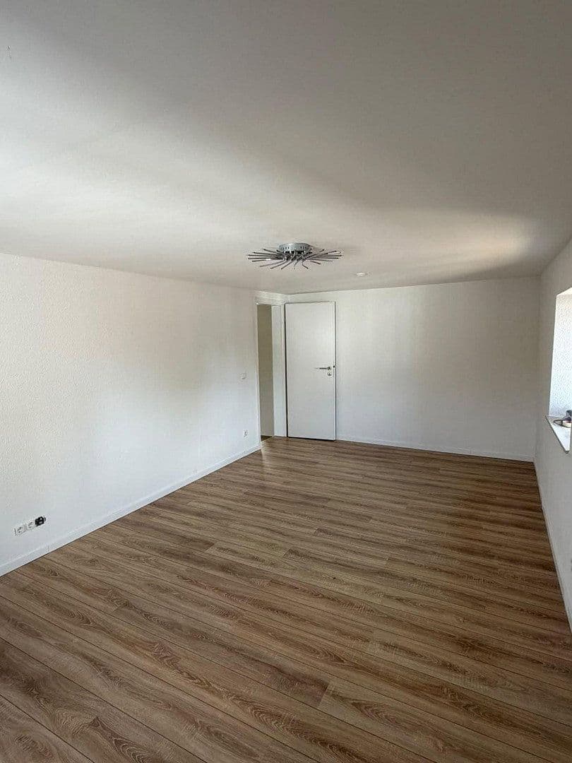 Prodej domu 136 m², pozemek 191 m², Cáchy, Severní Porýní-Vestfálsko Prodej domu 136 m², pozemek 191 m², Cáchy, Severní Porýní-Vestfálsko