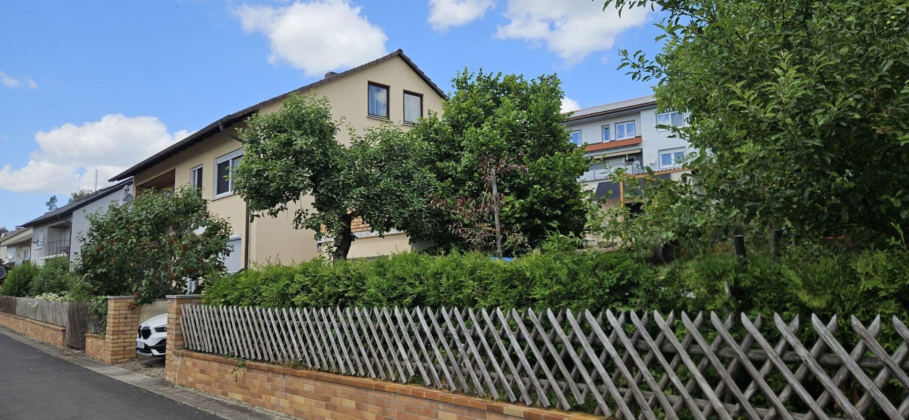 Prodej domu 166 m², pozemek 1.399 m², Gädheim, Bavorsko Prodej domu 166 m², pozemek 1.399 m², Gädheim, Bavorsko