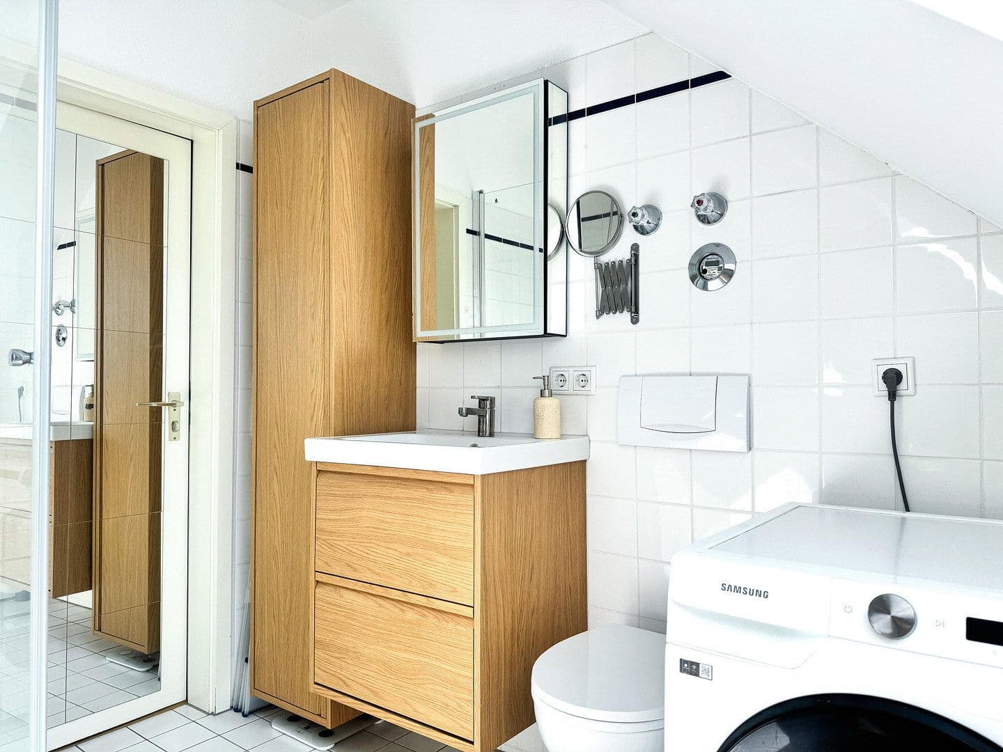 Prodej bytu 3+1 83 m², Fürstenfeldbruck, Bavorsko Prodej bytu 3+1 83 m², Fürstenfeldbruck, Bavorsko