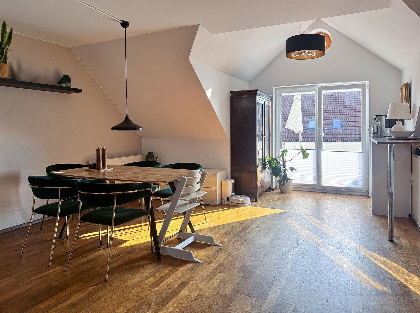 Prodej bytu 3+1 83 m², Fürstenfeldbruck, Bavorsko Prodej bytu 3+1 83 m², Fürstenfeldbruck, Bavorsko