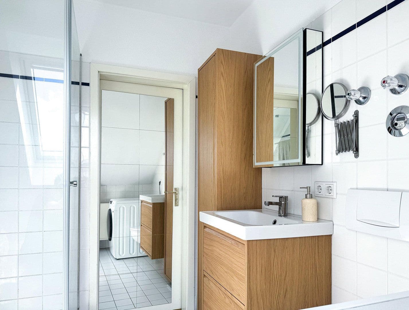 Prodej bytu 3+1 83 m², Fürstenfeldbruck, Bavorsko Prodej bytu 3+1 83 m², Fürstenfeldbruck, Bavorsko