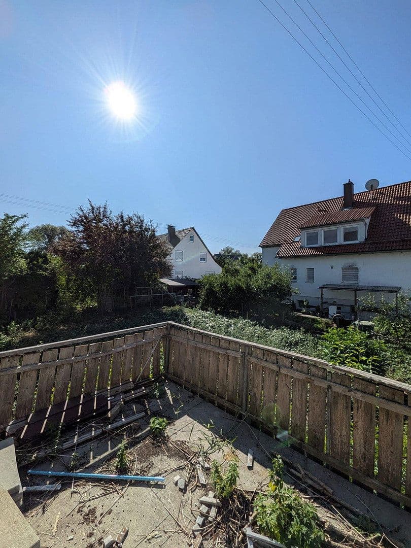 Prodej domu 172 m², pozemek 690 m², Laupheim, Bádensko-Württembersko Prodej domu 172 m², pozemek 690 m², Laupheim, Bádensko-Württembersko