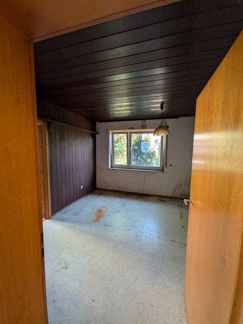 Prodej domu 172 m², pozemek 690 m², Laupheim, Bádensko-Württembersko Prodej domu 172 m², pozemek 690 m², Laupheim, Bádensko-Württembersko