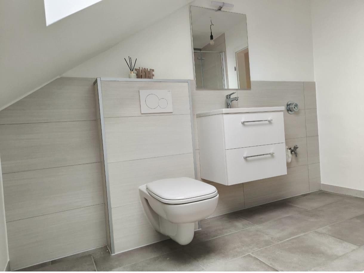 Prodej domu 350 m², pozemek 849 m², Dasing, Bavorsko Prodej domu 350 m², pozemek 849 m², Dasing, Bavorsko