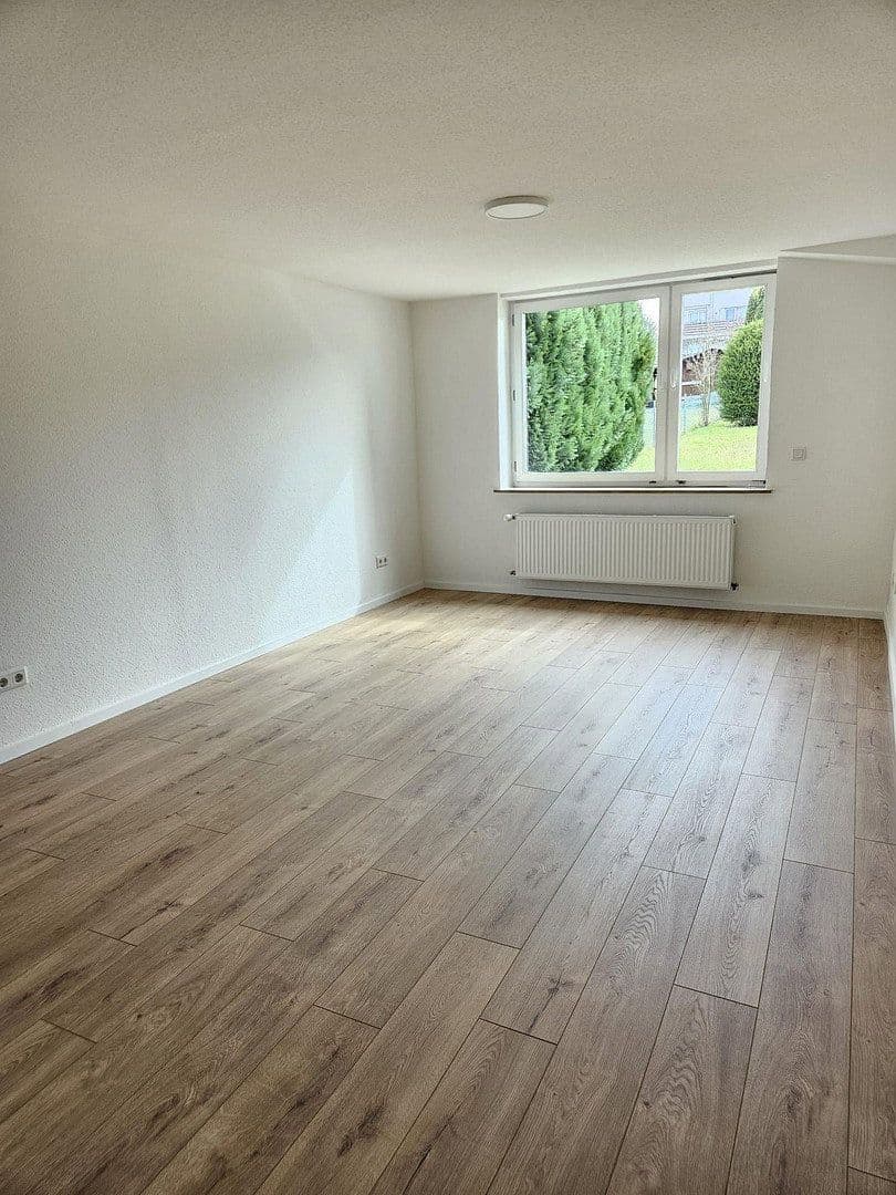 Prodej domu 456 m², pozemek 1.070 m², Gießen, Hessen Prodej domu 456 m², pozemek 1.070 m², Gießen, Hessen