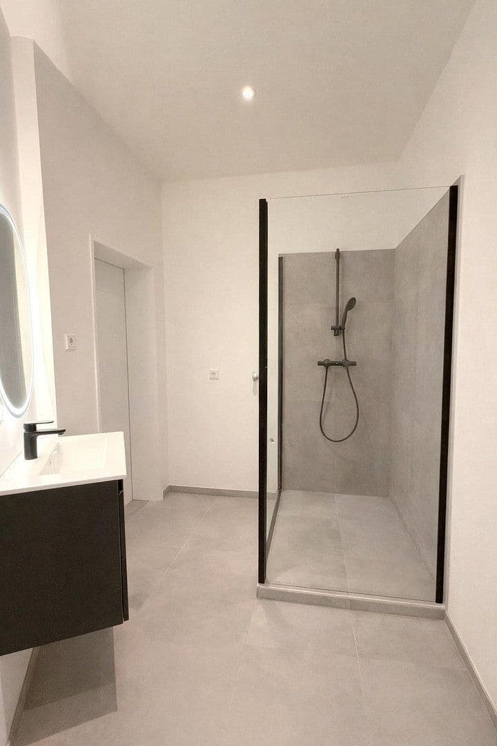 Prodej bytu 2+kk 60 m², Brombergerstraße 19, Wuppertal, Severní Porýní-Vestfálsko Prodej bytu 2+kk 60 m², Brombergerstraße 19, Wuppertal, Severní Porýní-Vestfálsko