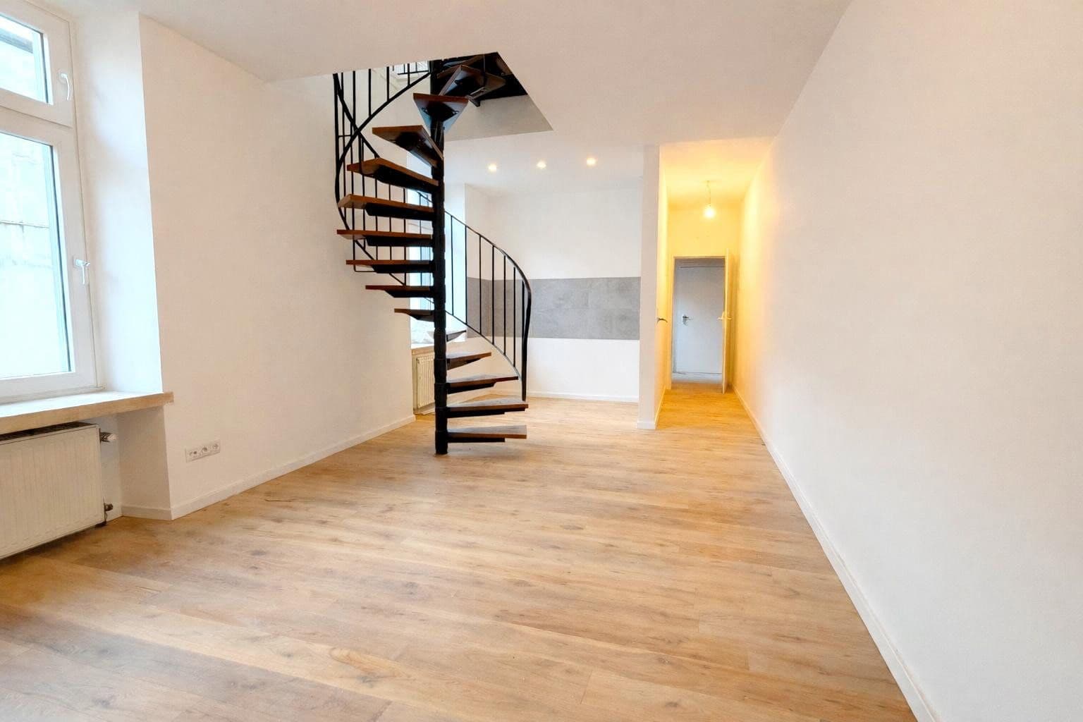 Prodej bytu 2+kk 60 m², Brombergerstraße 19, Wuppertal, Severní Porýní-Vestfálsko Prodej bytu 2+kk 60 m², Brombergerstraße 19, Wuppertal, Severní Porýní-Vestfálsko