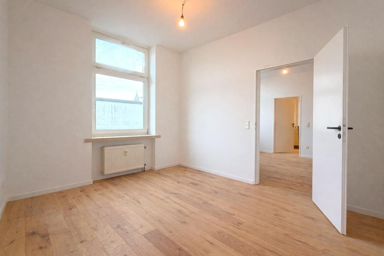 Prodej bytu 2+kk 60 m², Brombergerstraße 19, Wuppertal, Severní Porýní-Vestfálsko Prodej bytu 2+kk 60 m², Brombergerstraße 19, Wuppertal, Severní Porýní-Vestfálsko