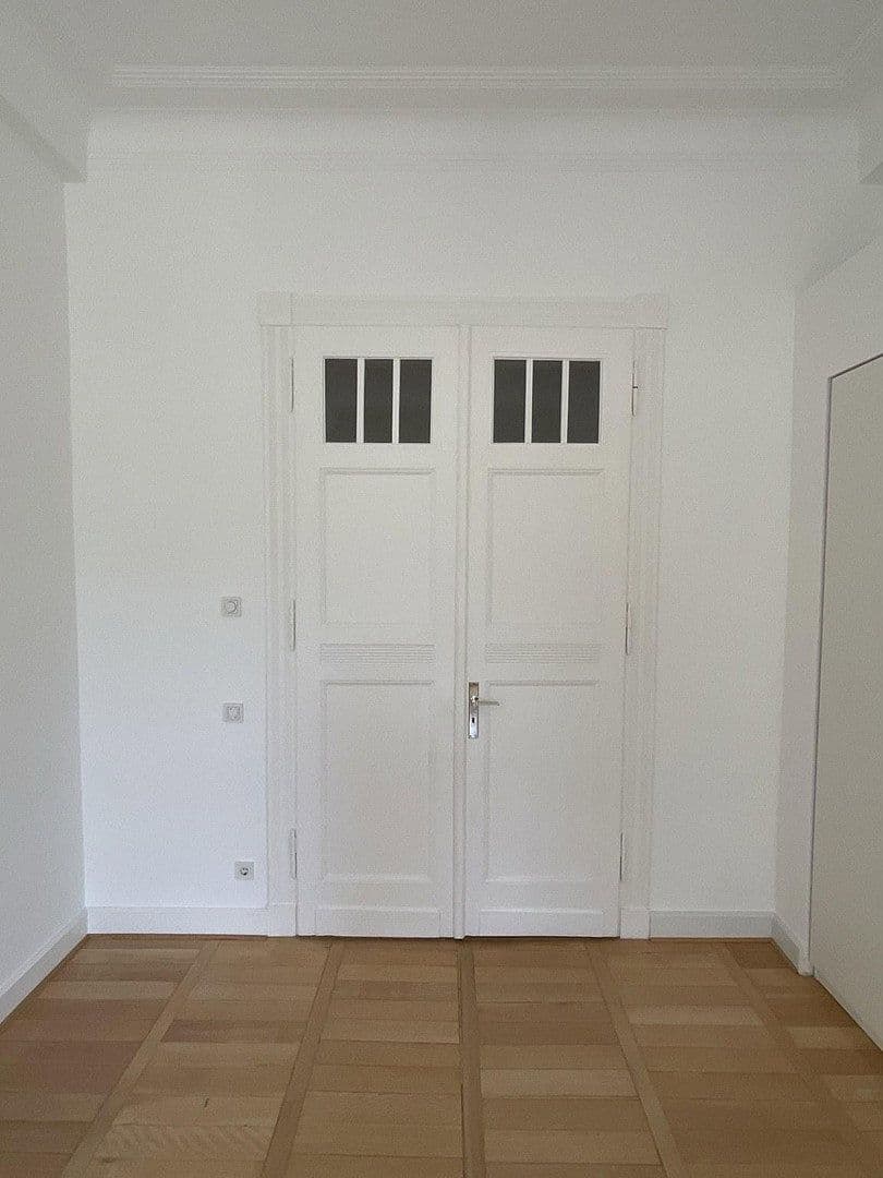 Prodej bytu 5+1 176 m², Düsseldorf, Severní Porýní-Vestfálsko Prodej bytu 5+1 176 m², Düsseldorf, Severní Porýní-Vestfálsko