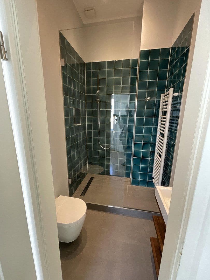 Prodej bytu 5+1 176 m², Düsseldorf, Severní Porýní-Vestfálsko Prodej bytu 5+1 176 m², Düsseldorf, Severní Porýní-Vestfálsko