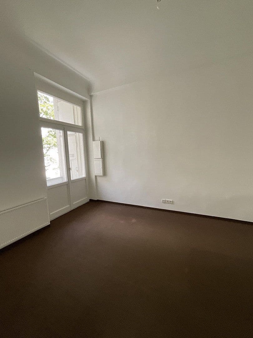 Prodej bytu 5+1 176 m², Düsseldorf, Severní Porýní-Vestfálsko Prodej bytu 5+1 176 m², Düsseldorf, Severní Porýní-Vestfálsko