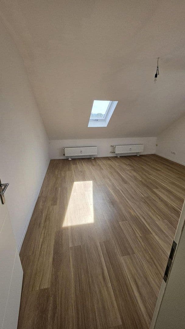 Pronájem bytu 2+kk 53 m², Eichendorffstrasse 18, Roßdorf, Hessen Pronájem bytu 2+kk 53 m², Eichendorffstrasse 18, Roßdorf, Hessen