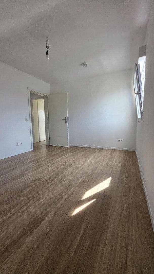Pronájem bytu 2+kk 53 m², Eichendorffstrasse 18, Roßdorf, Hessen Pronájem bytu 2+kk 53 m², Eichendorffstrasse 18, Roßdorf, Hessen