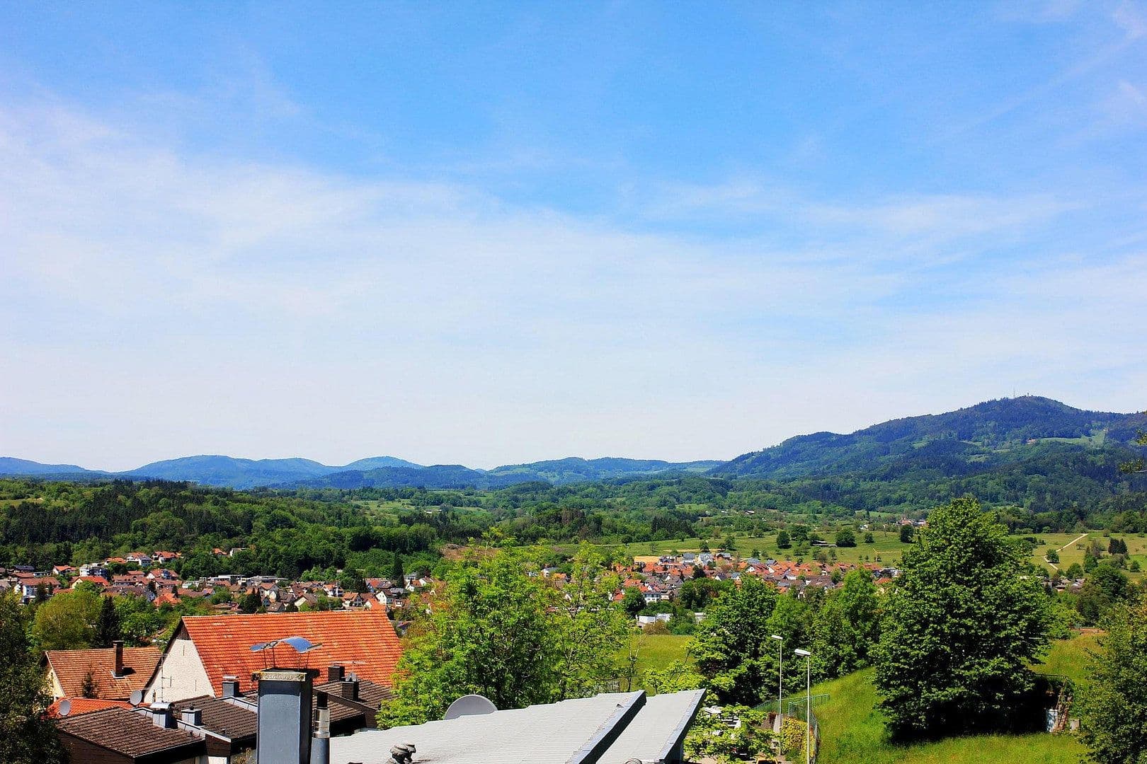 Pronájem domu 199 m², pozemek 334 m², Schlössleblick 4, Wehr, Bádensko-Württembersko Pronájem domu 199 m², pozemek 334 m², Schlössleblick 4, Wehr, Bádensko-Württembersko