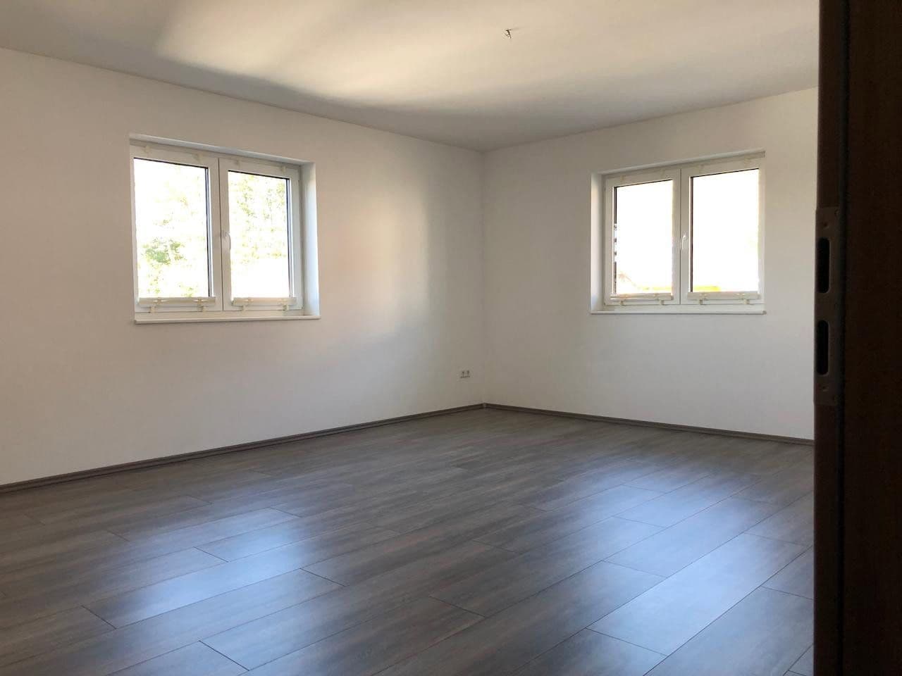 Pronájem domu 199 m², pozemek 334 m², Schlössleblick 4, Wehr, Bádensko-Württembersko Pronájem domu 199 m², pozemek 334 m², Schlössleblick 4, Wehr, Bádensko-Württembersko