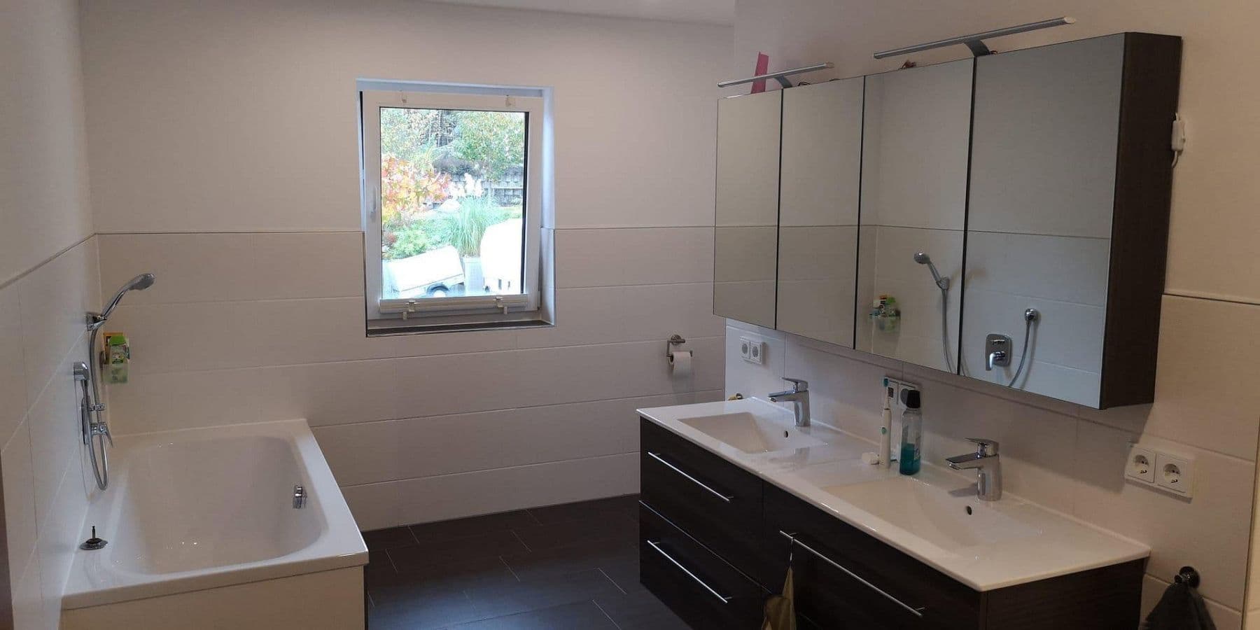 Pronájem domu 199 m², pozemek 334 m², Schlössleblick 4, Wehr, Bádensko-Württembersko Pronájem domu 199 m², pozemek 334 m², Schlössleblick 4, Wehr, Bádensko-Württembersko