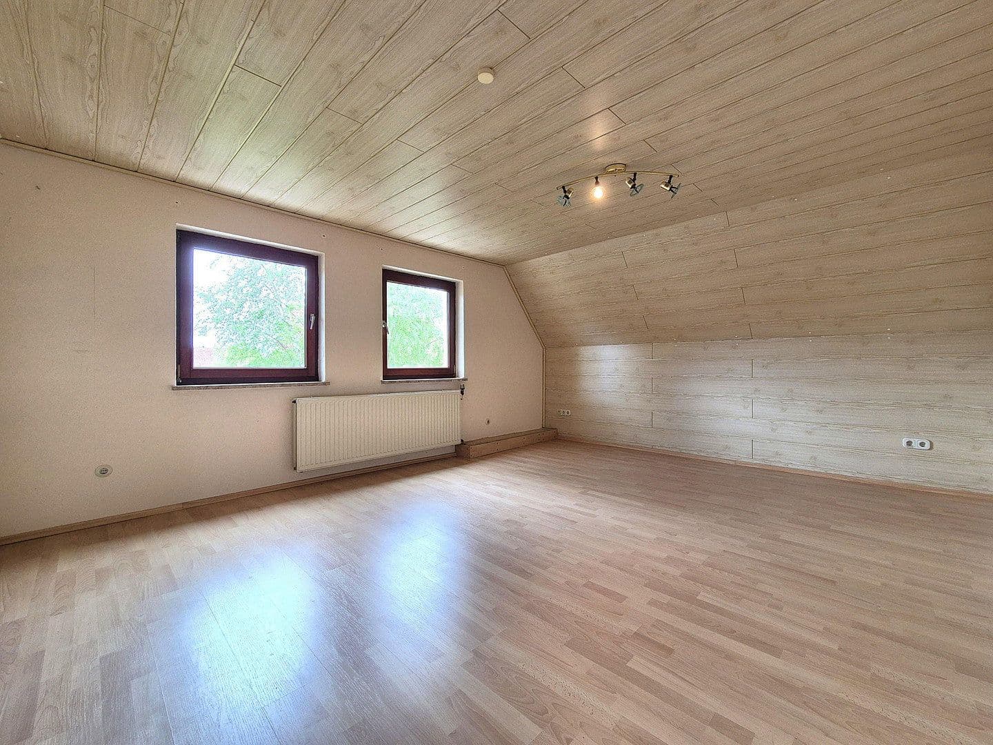 Prodej domu 84 m², pozemek 510 m², Hügelweg, Stade, Dolní Sasko Prodej domu 84 m², pozemek 510 m², Hügelweg, Stade, Dolní Sasko