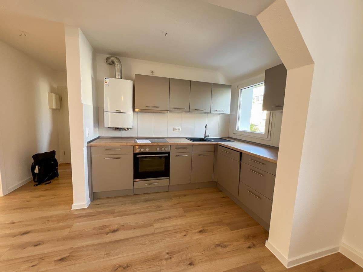 Prodej bytu 3+1 66 m², Wuppertal, Severní Porýní-Vestfálsko Prodej bytu 3+1 66 m², Wuppertal, Severní Porýní-Vestfálsko