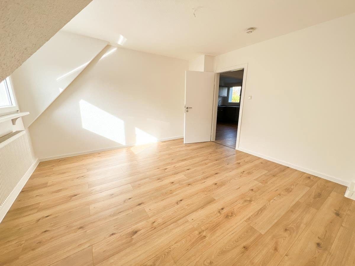 Prodej bytu 3+1 66 m², Wuppertal, Severní Porýní-Vestfálsko Prodej bytu 3+1 66 m², Wuppertal, Severní Porýní-Vestfálsko