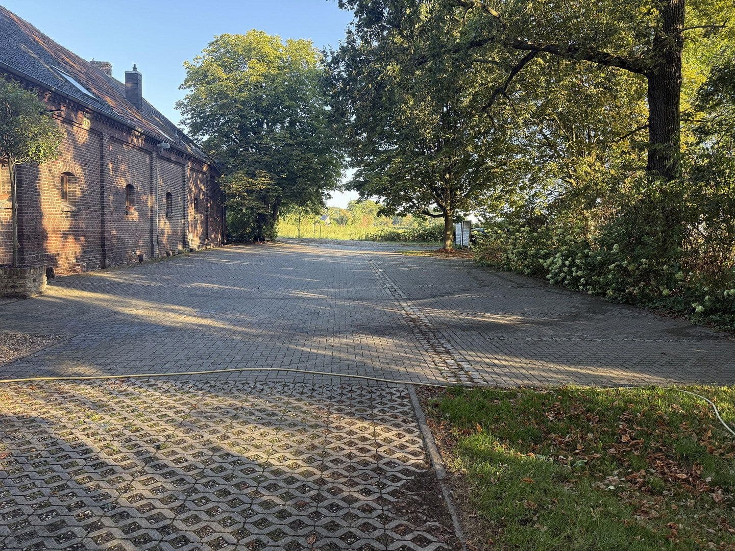 Pronájem kanceláře 74 m², Oberbenrader Straße 51, Krefeld, Severní Porýní-Vestfálsko Pronájem kanceláře 74 m², Oberbenrader Straße 51, Krefeld, Severní Porýní-Vestfálsko