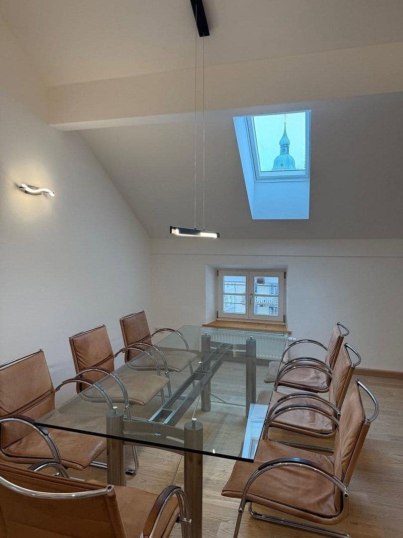 Pronájem bytu 4+1 141 m², Stadtplatz 10, Miesbach, Bavorsko Pronájem bytu 4+1 141 m², Stadtplatz 10, Miesbach, Bavorsko