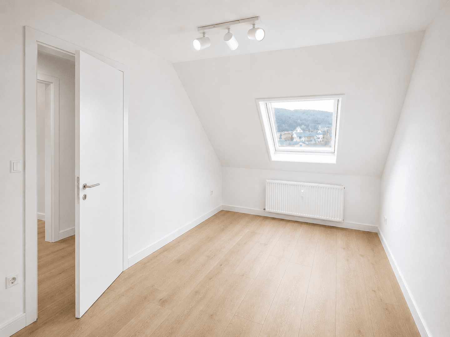 Pronájem bytu 3+1 70 m², Hahnenbachstraße 58, Hahnenbach, Porýní-Falc Pronájem bytu 3+1 70 m², Hahnenbachstraße 58, Hahnenbach, Porýní-Falc