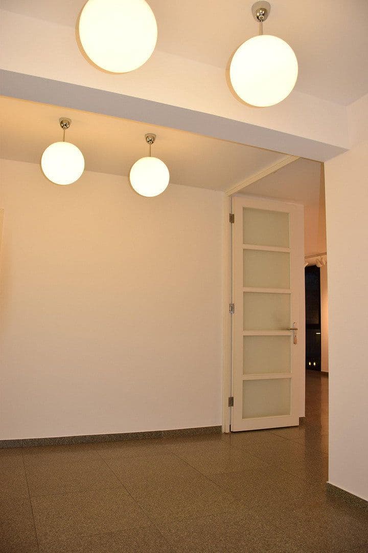 Pronájem kanceláře 130 m², Kaiserswerther Str. 144, Düsseldorf, Severní Porýní-Vestfálsko Pronájem kanceláře 130 m², Kaiserswerther Str. 144, Düsseldorf, Severní Porýní-Vestfálsko