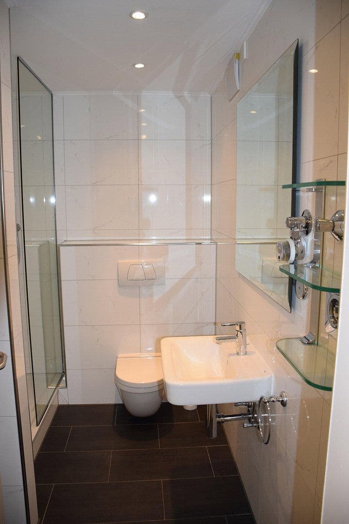 Pronájem kanceláře 130 m², Kaiserswerther Str. 144, Düsseldorf, Severní Porýní-Vestfálsko Pronájem kanceláře 130 m², Kaiserswerther Str. 144, Düsseldorf, Severní Porýní-Vestfálsko