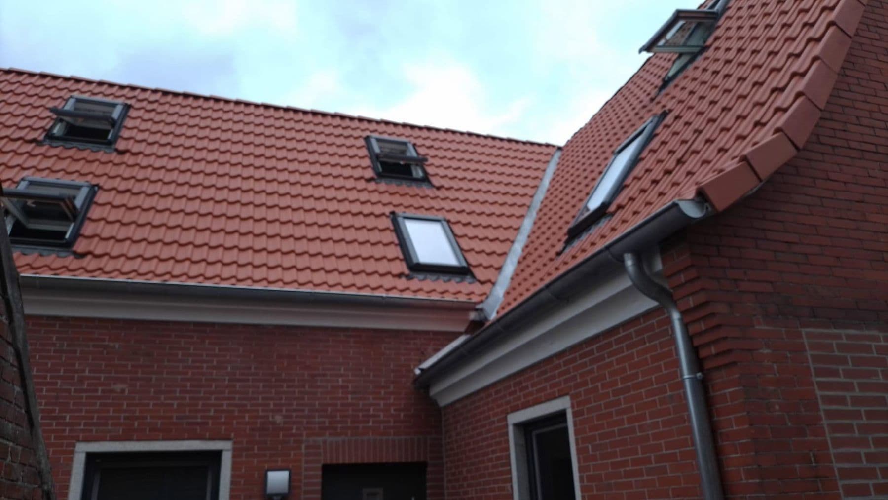Pronájem bytu 3+1 80 m², Hauptstraße 50a, Hage, Dolní Sasko Pronájem bytu 3+1 80 m², Hauptstraße 50a, Hage, Dolní Sasko
