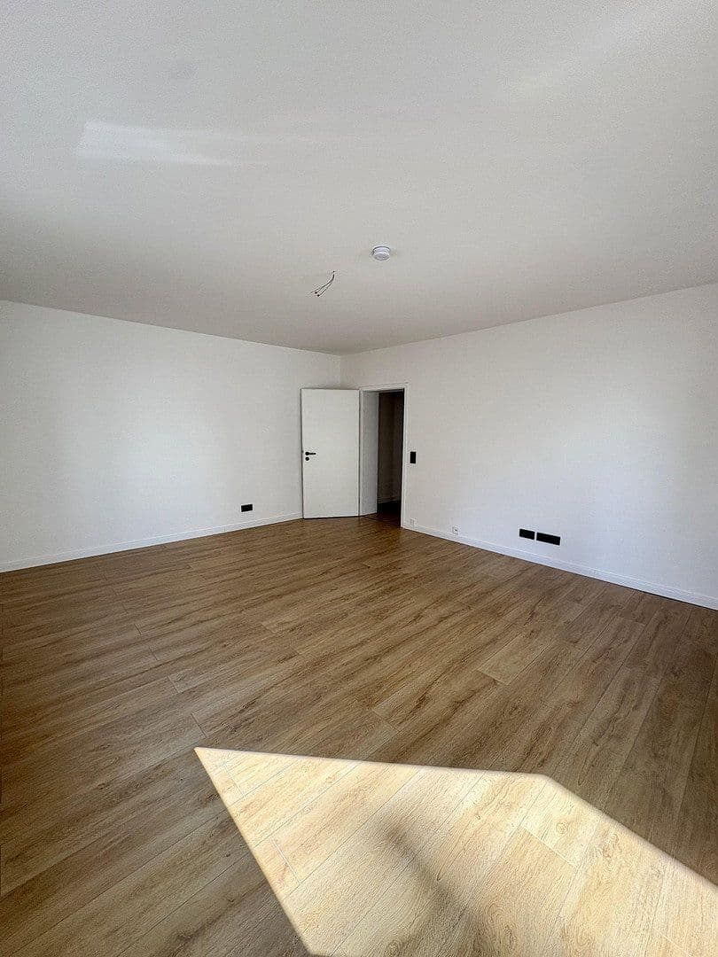 Pronájem bytu 2+1 58 m², Adlerstraße 23, Stuttgart, Bádensko-Württembersko Pronájem bytu 2+1 58 m², Adlerstraße 23, Stuttgart, Bádensko-Württembersko
